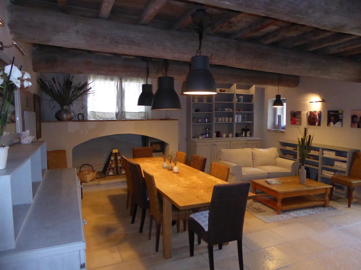 Le Mas Montredon Arles Exterior foto